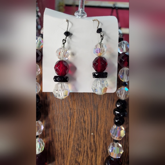 Vintage necklace Bracelet earring set. AuroraBorealis black garnet glasscrystal - Picture 4 of 15